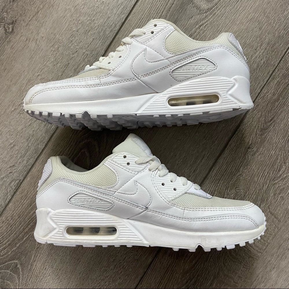 Nike Air Max 90 Mens Shoes in White, Size: 9.5 | CN8490-100